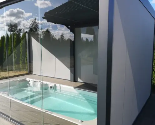 Luksusowe zadaszenie tarasu z jacuzzi – realizacja okolice Barlinka