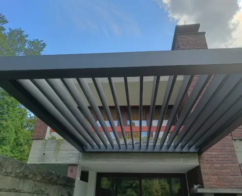 Nowoczesna pergola tarasowa SOLE – realizacja Katowice.