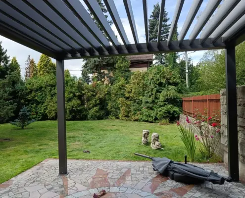 Nowoczesna pergola tarasowa SOLE – realizacja Katowice.