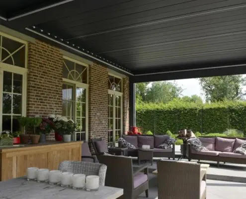 Pergola Ombra - konstrukcja wsparta o fasadę budynku