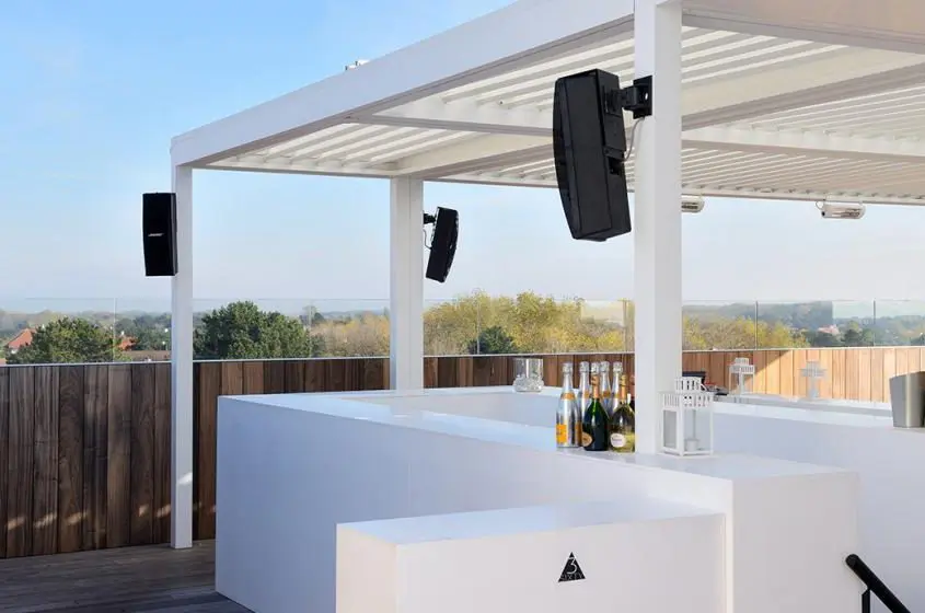 Pergola Ombra, wyposażona w lamelowy dach