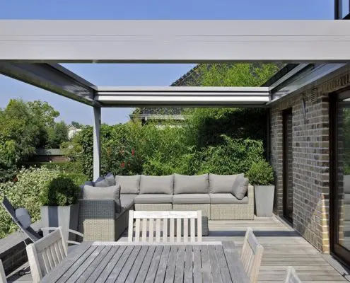 Pergola Perla wyposażona w rozsuwany dach z tkaniny PCV