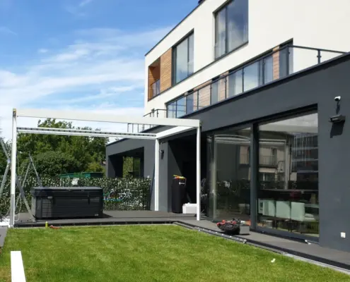 Zadaszenie tarasu Warszawa o powierzchni ponad 20 m2 – pergola ALTEA